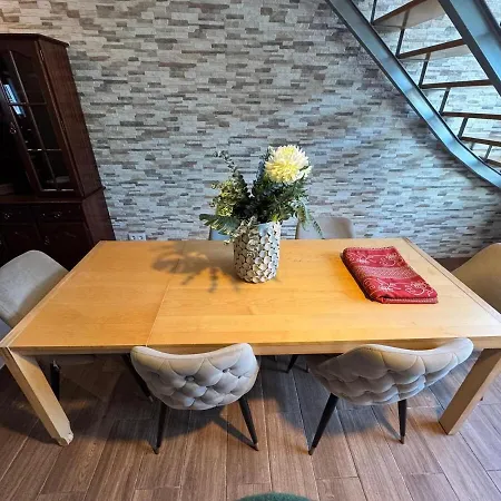 Vakantiehuis Paredes 10 *